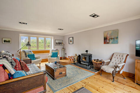 8642411-interior1...