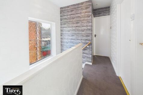 CAM02176G0-PR0768...