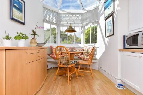 Kitchen / Breakfast Room