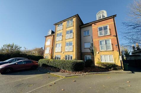 ** DEPOSIT FREE OPTION AVAILABLE ** Available Immediately. Furnished. A well presented and recently upgraded two bedroom flat located a short distance from Manchester city centre in a convenient locat
