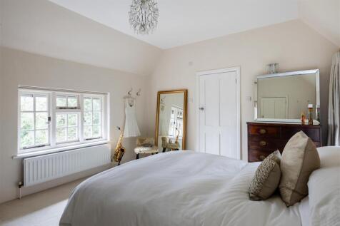 Keepers Cottage-1.jpg