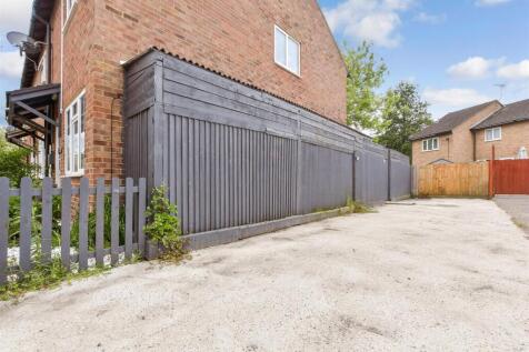 Driveway/Parking