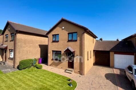 Glebe Court, Beith three bedroom link detached hom