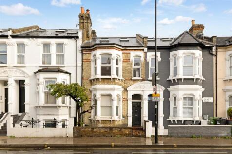97754_Top-Floor-Flat-49-Dawes-Road (1).jpg