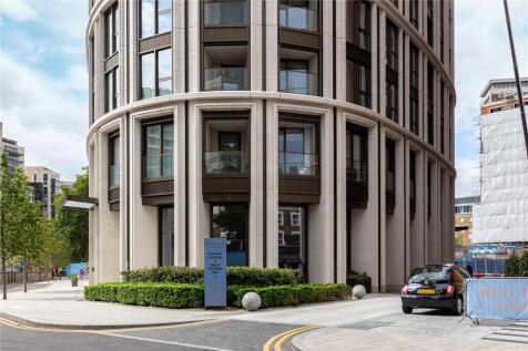 LUXURY AMENITIES**AMAZING LOCATION**22nd floor one bedroom flat (50sqm) with large balcony in West End Gate, a luxury new development! Luxury facilities: 24HR concierge, gym, swimming pool, SPA, sauna