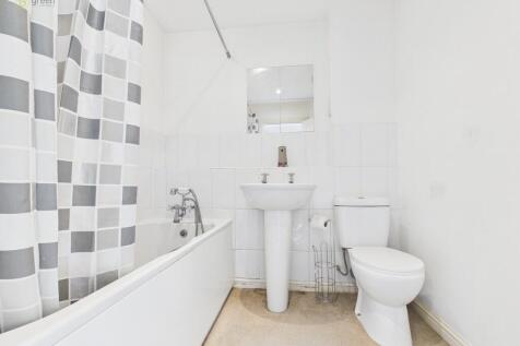 CAM03830G0-PR0222...