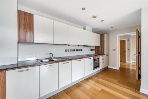 44 Vandervell Court-5.jpg