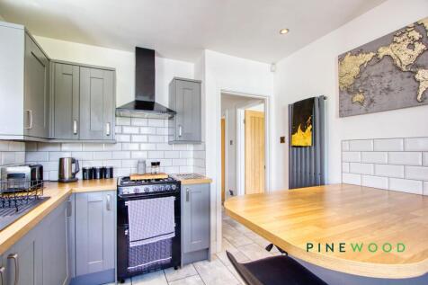 Kitchen / Breakfast Room