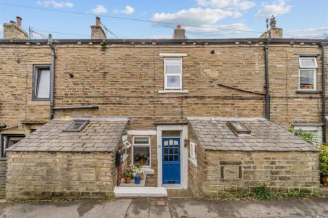 31 Booth Terrace (HX2 6TJ)-1.jpg