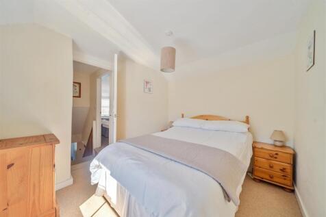 Smallridge Bed 2.jpg