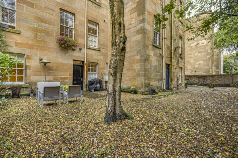 131-print-46 St V...