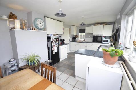 KITCHEN/ DINER
