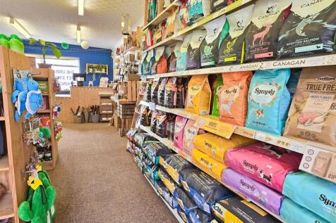 Retail Property (high street) for sale in garforth