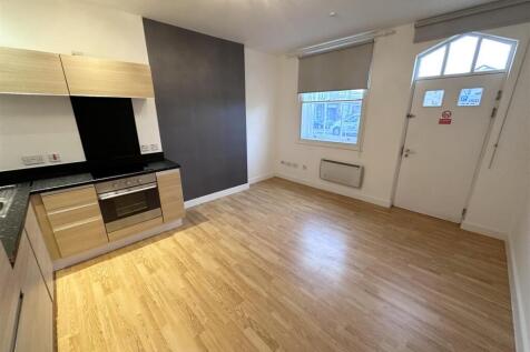 Available from 8th July! - Lets Live present this well-appointed one bedroom apartment, set within the sought-after Brolly Works development in central Digbeth. Positioned on the ground floor and offe