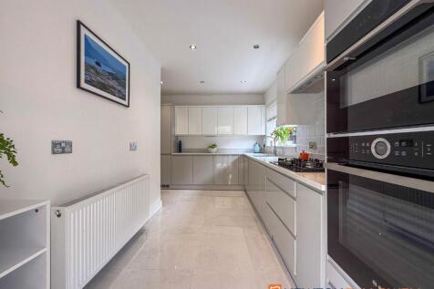 Kitchen 1