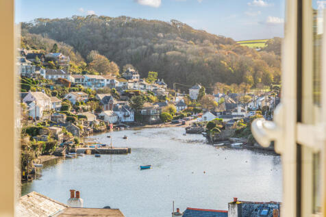 1372752-32-691b6acaa6256