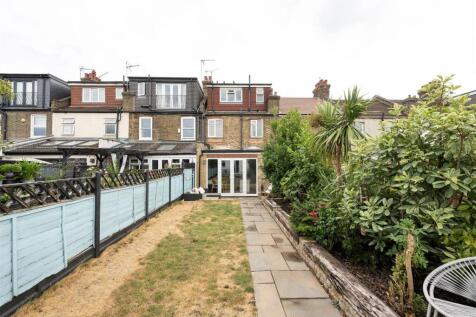 Winchester Road, E4