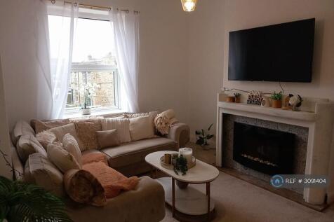2 Bedroom Terraced in HD3 3EY