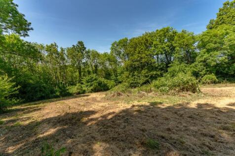 4 bed, 2 bath Detached in Bristol - Photo 18