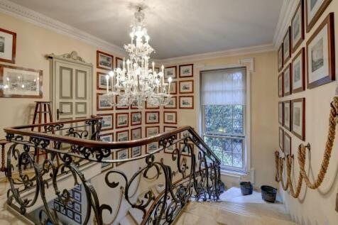 Renovated period vil