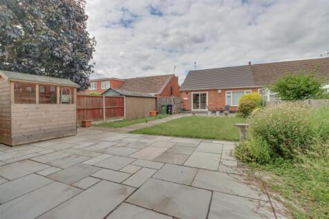 79 FRIERN GARDENS-13.jpg