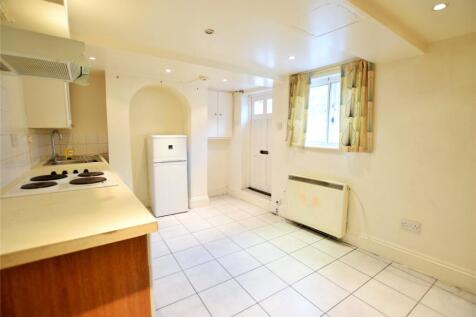 Living/Kitchen Area