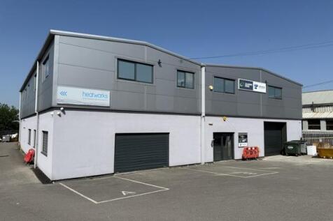 Office to rent in gomersal