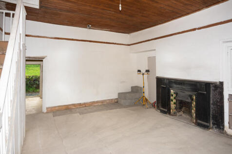 22 Tan Y Bwlch Mynydd Llandygai-1 T202511131416.jpg