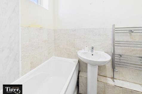 CAM02176G0-PR0530...