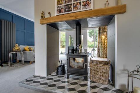 Open Plan Living Room/Dining Room