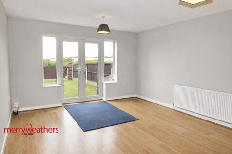Open Plan Lounge/ Dining area