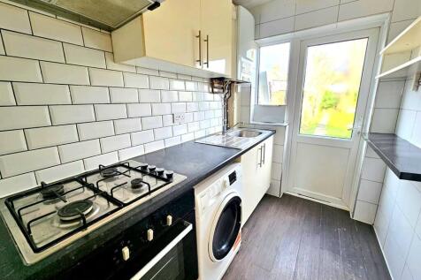 f9d28dfe-e46d-43d...