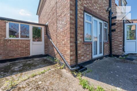 9 Brookhouse Gardens_0024.jpg