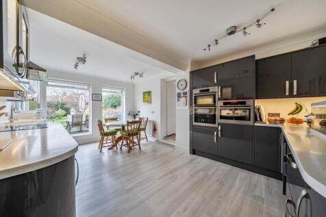 1418855-15-699c89...