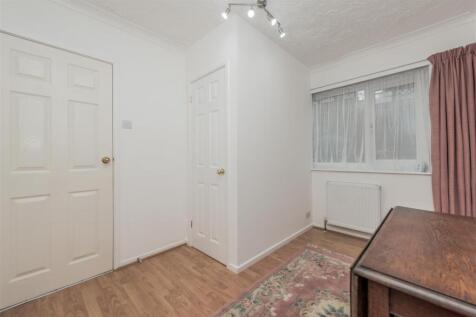 Dining Room: