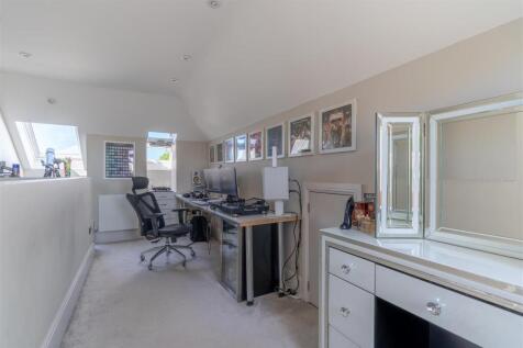 Second Floor Landing/Study