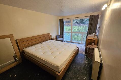 Bedroom 2.jpg