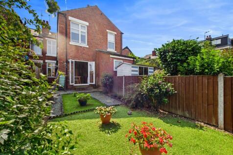 CAM05192G0-PR0123-STILL042