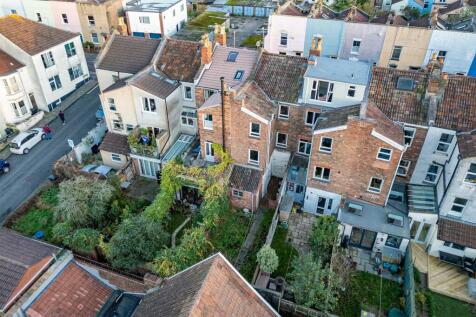 24 Somerset Terrace, Windmill Hill, Bristol BS3 4L