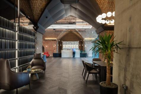 2 bed, 3 bath Apartment in Manchester - Photo 62