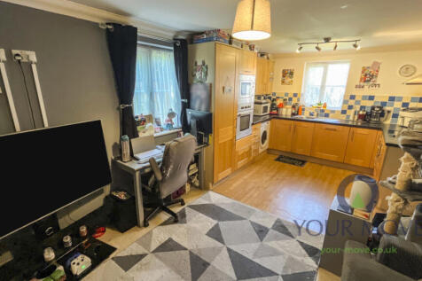 Living Room/Kitchen