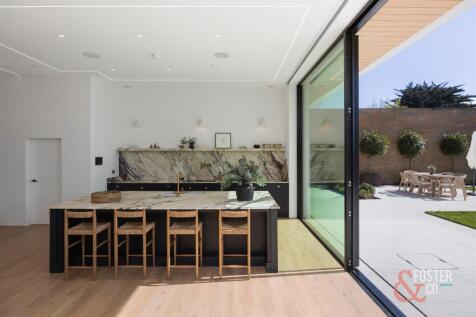 Dyke Road 77a - The One - 00078.jpg