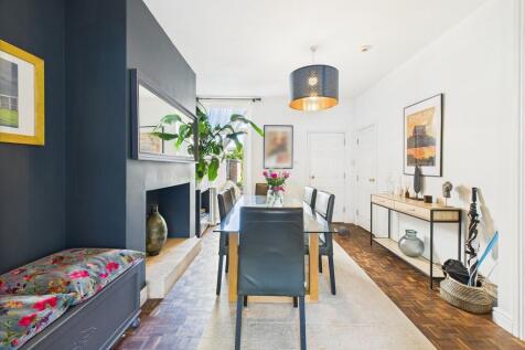 CAM02854G0-PR0403...