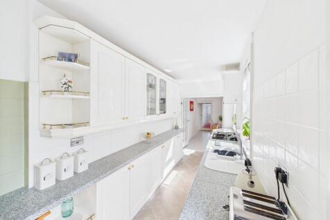 CAM04578G0-PR0016...