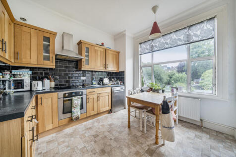 1325984-10-687786...