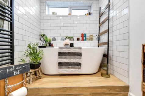 Ground floor bathroom