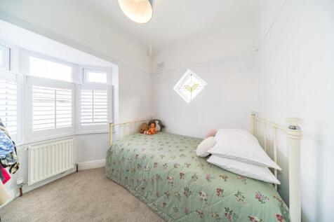 100 bluebell lane bedroom 3.jpg