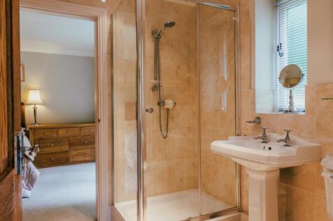 Jack-and-Jill En-Suite Shower Room