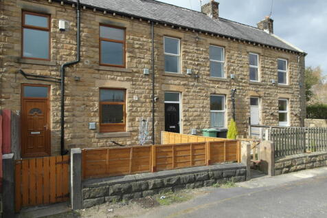 AVAILABLE NOW – A stunning 1-bedroom unfurnished stone terrace with off-road parking and a private patio garden. Finished to a high standard throughout, the property features an open-plan living/kitch