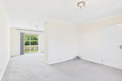 EweMove Spalding - Living Room - Dining Room